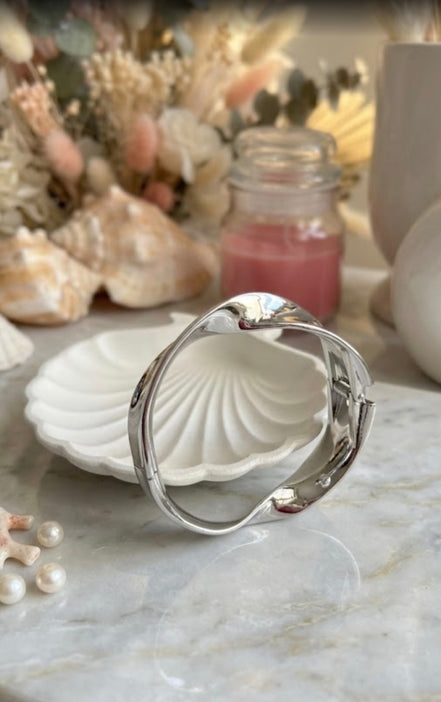 Silver Ribbon Twist Kada.