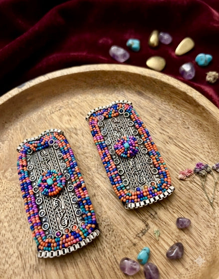 Teejh Ganavi Stone Silver Oxidised Earring.