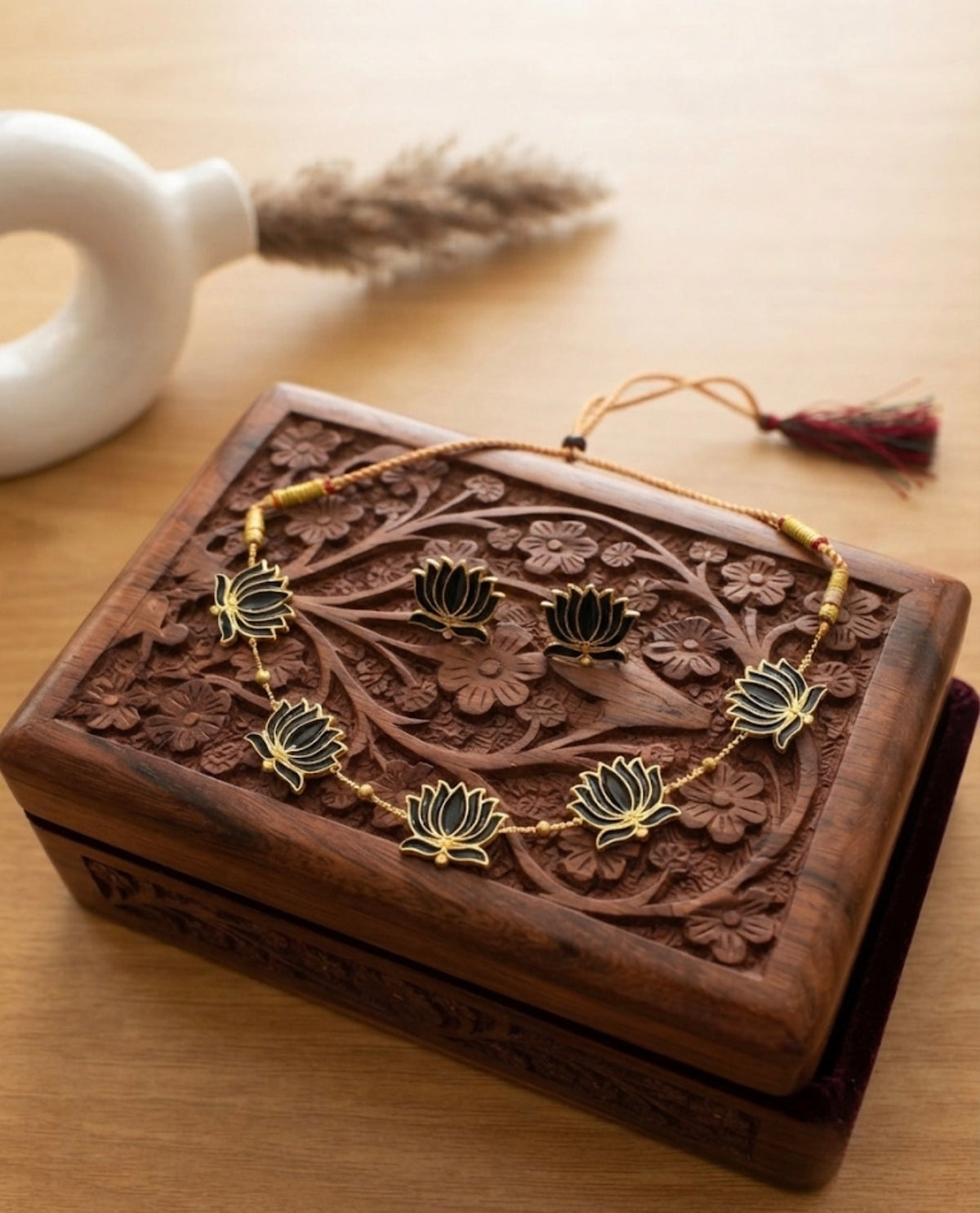 Black Enamel Lotus Choker Set