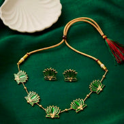 The Green Bloom Choker