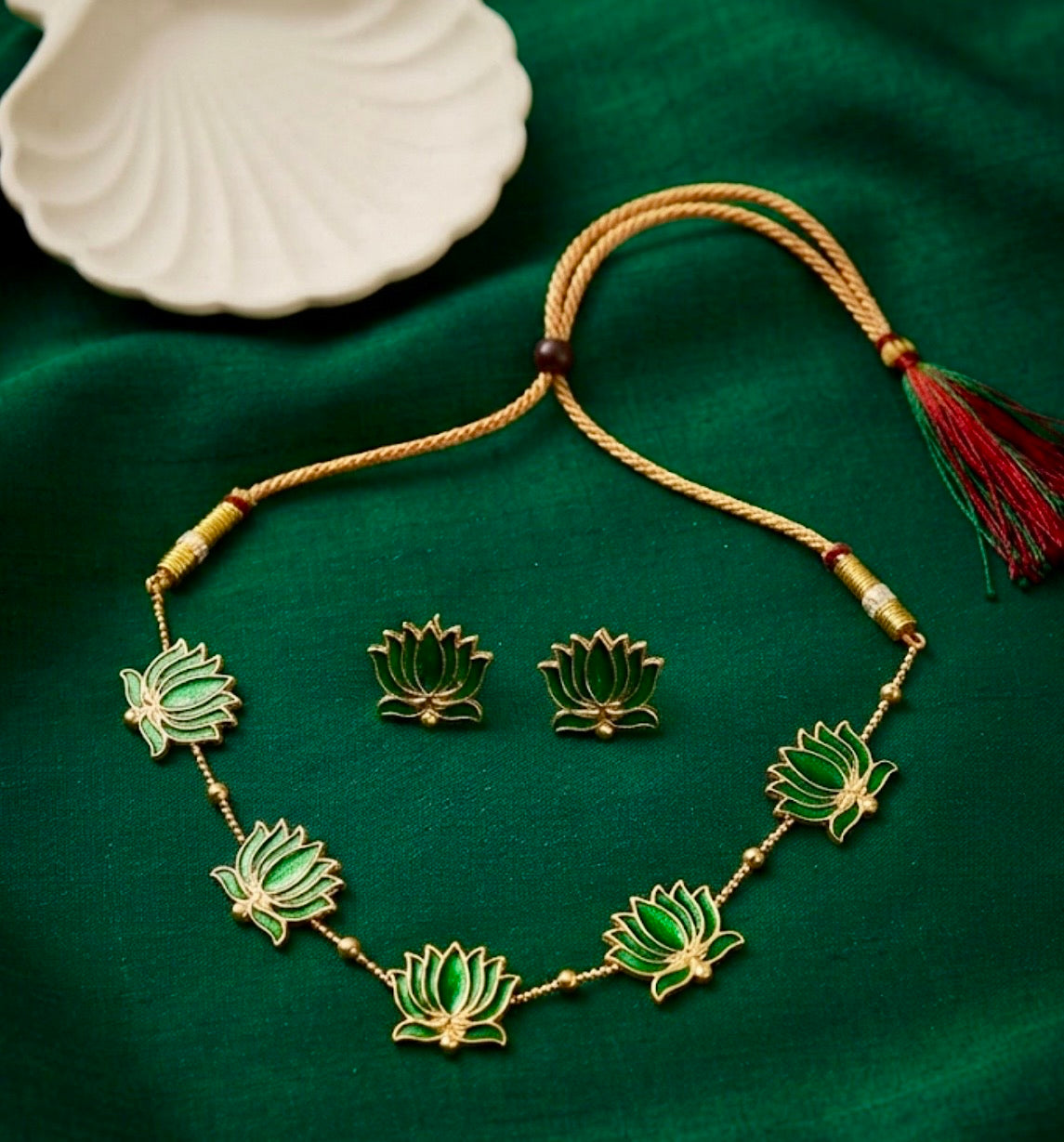 The Green Bloom Choker