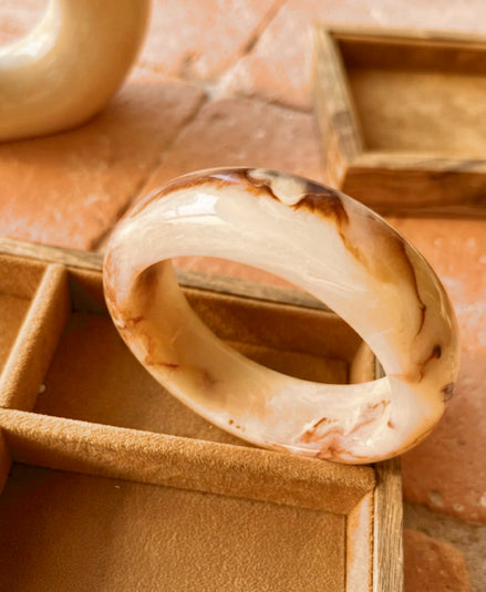 CREAM MARBLE RESIN KADA