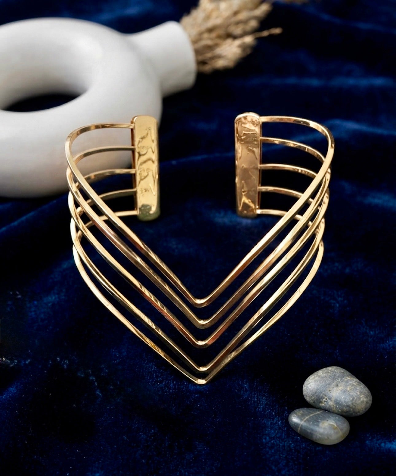 Aurelia Cuff