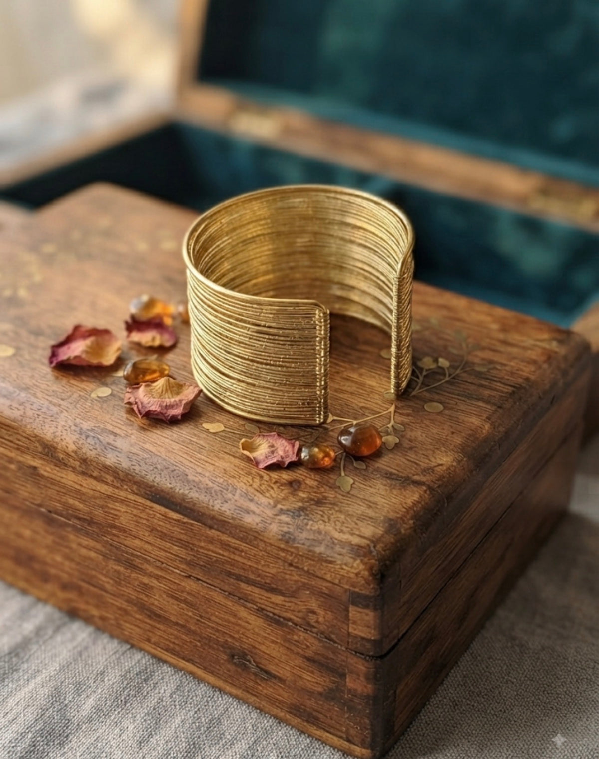 Aura Multi-Wire Golden Bracelet