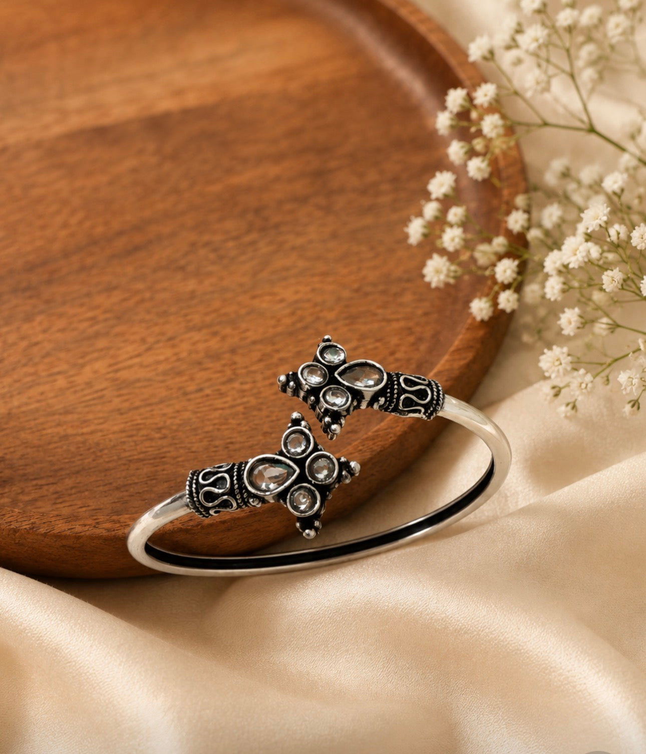 '' Vintage ''  Cuff