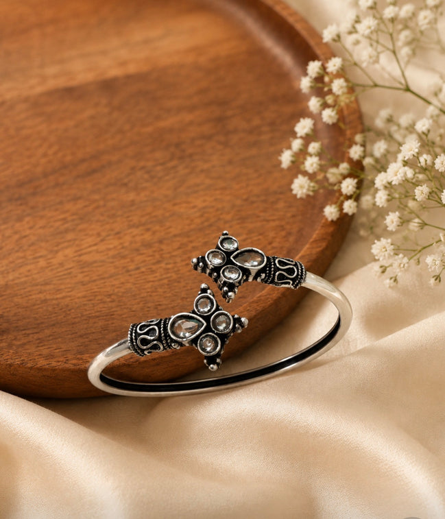 '' Vintage ''  Cuff