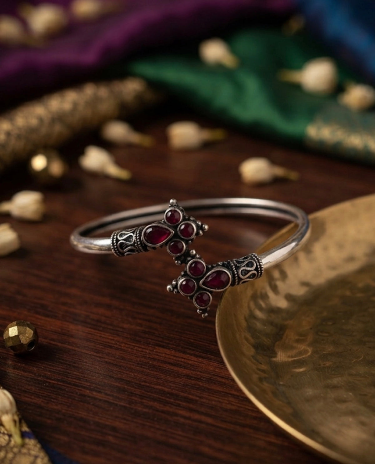'' Vintage ''  Cuff