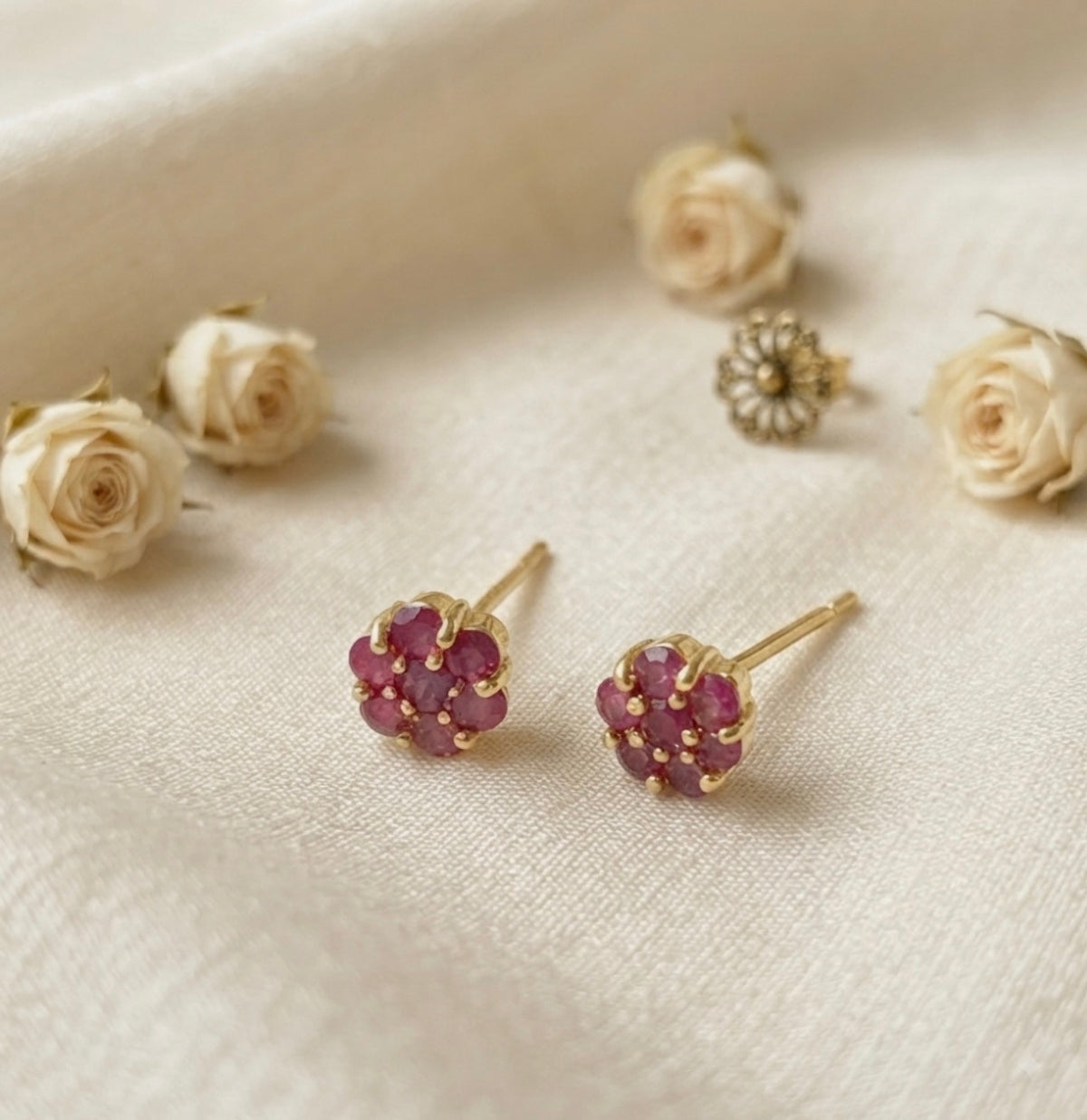 Rosetta Studs