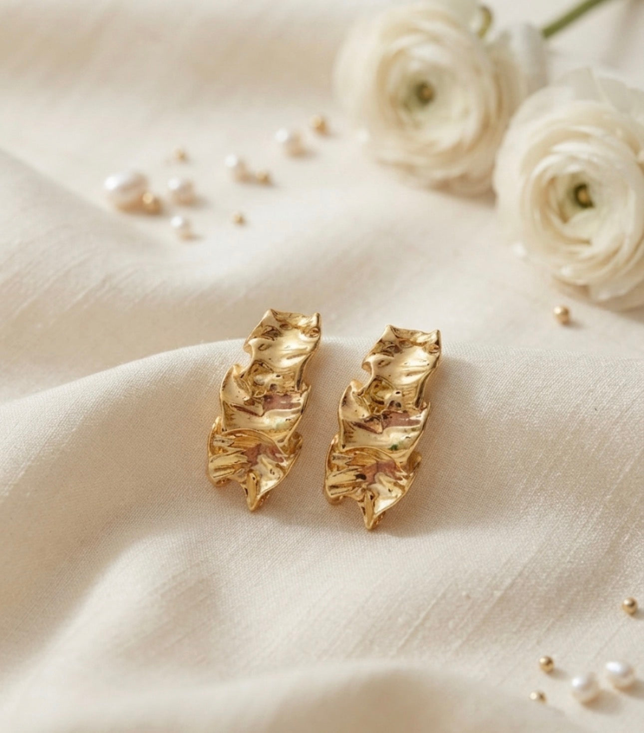 Ruffle C-Hoops