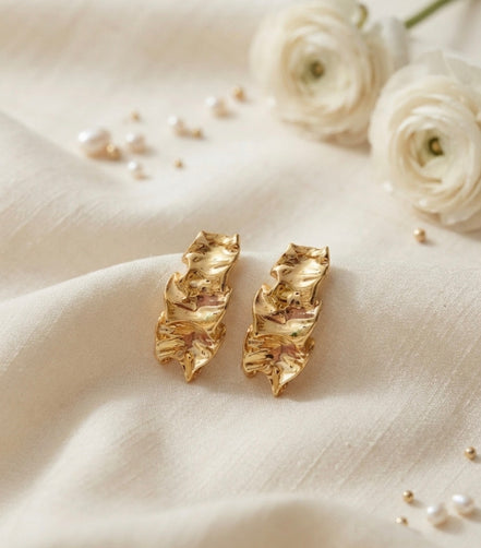 Ruffle C-Hoops