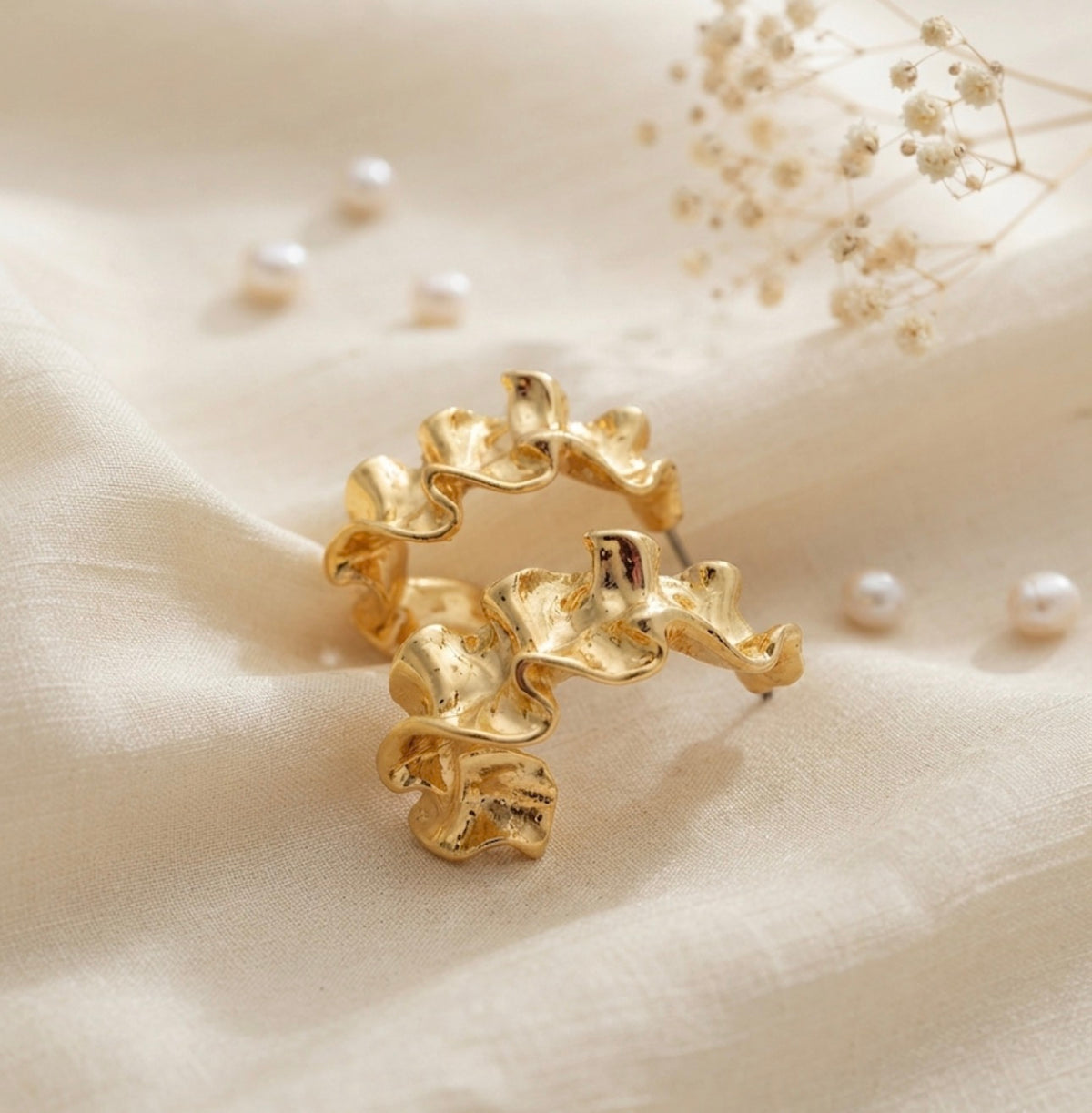 Ruffle C-Hoops