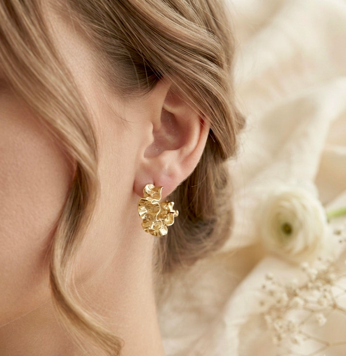 Ruffle C-Hoops