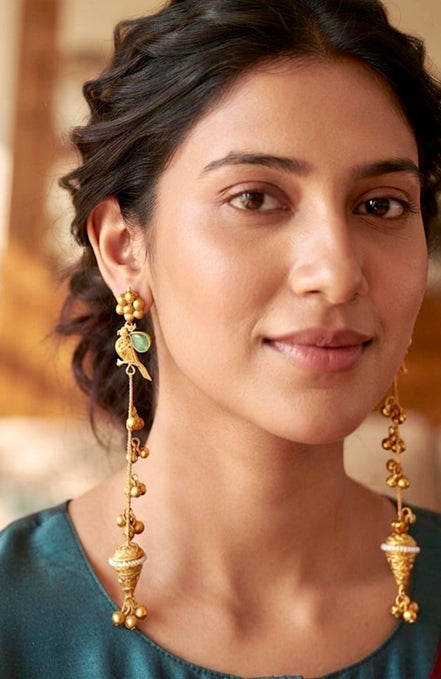 Parrot Pearl Halo Dangler Drops