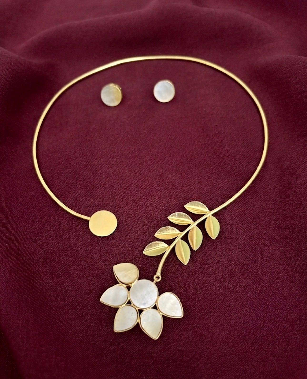 Garden Blossom Collar
