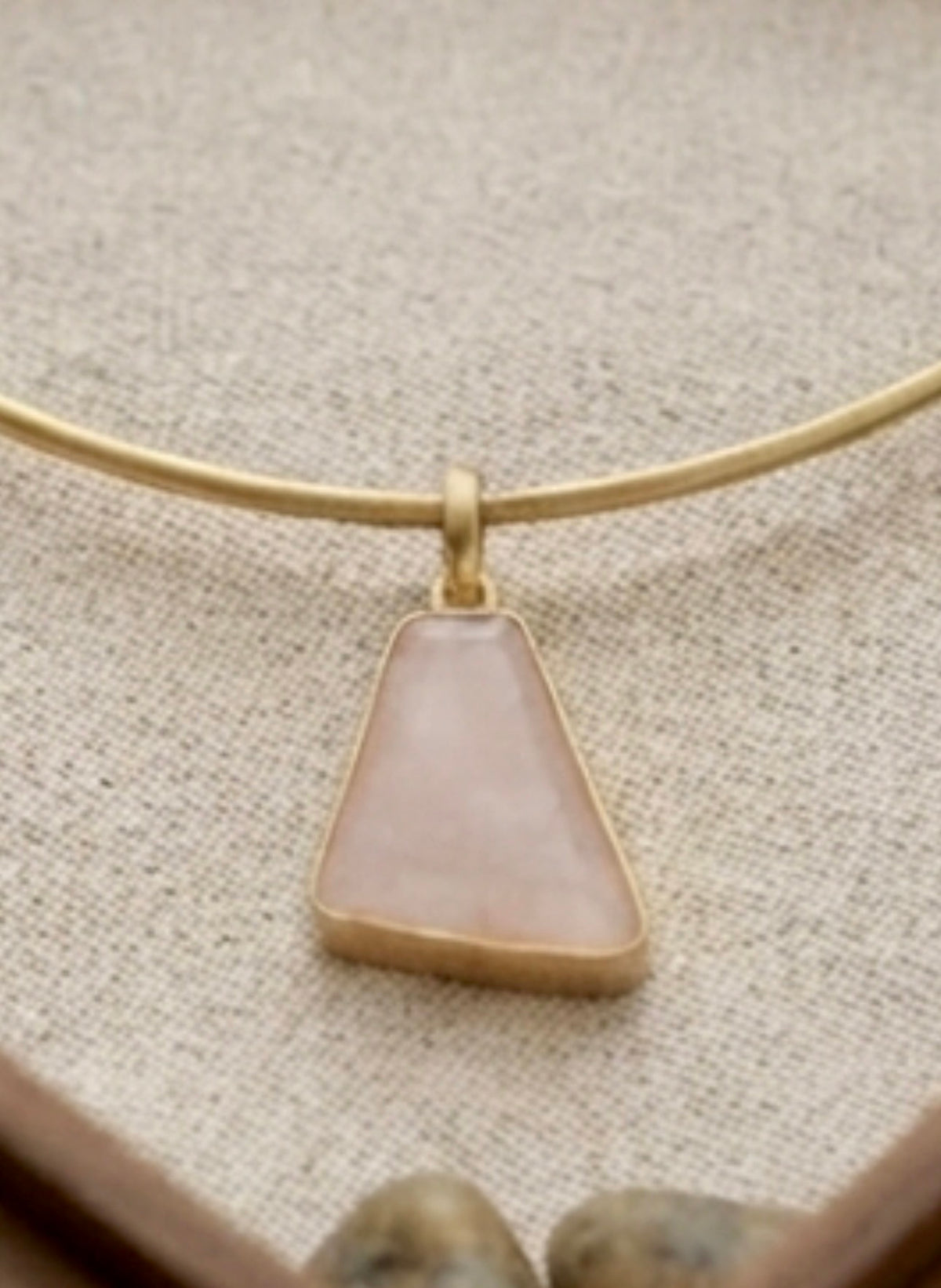 Sweetheart Collar