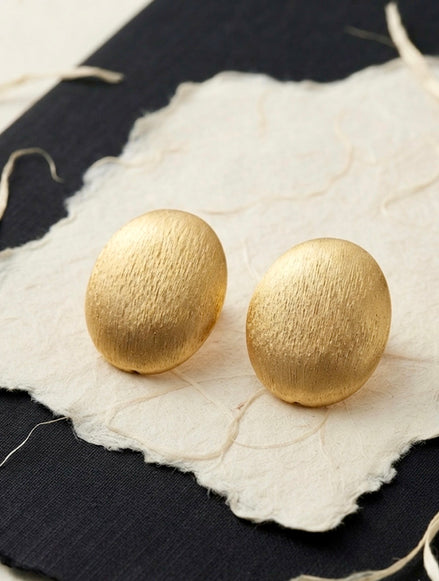 Wabi-Sabi Oval Brass Studs