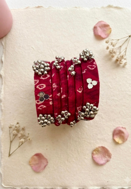 Ghunghroo Bandhani Bangle