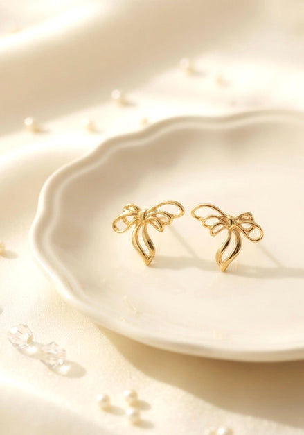 Sweet tie Bow Studs