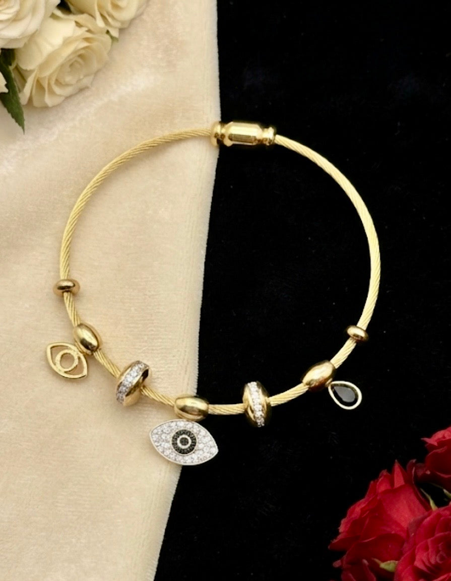 Charms Antitarnish Bracelet