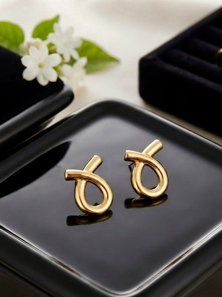 Gold-Plated Pretzel Twist Stud
