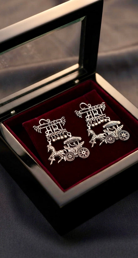 Meera Dangle Earrings.