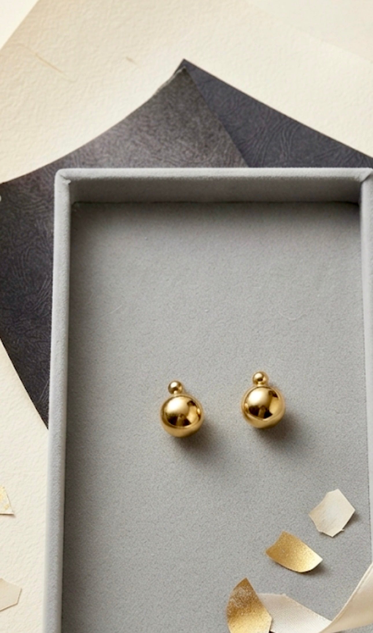 Golden Studs