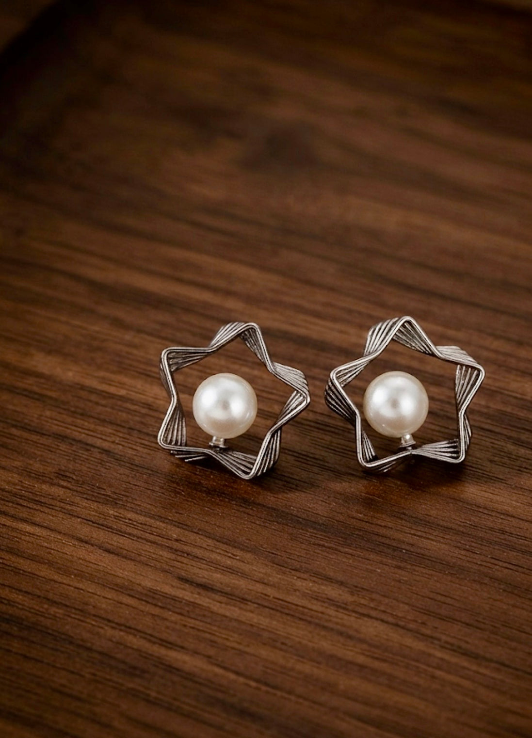 Silver Pearl Earrings