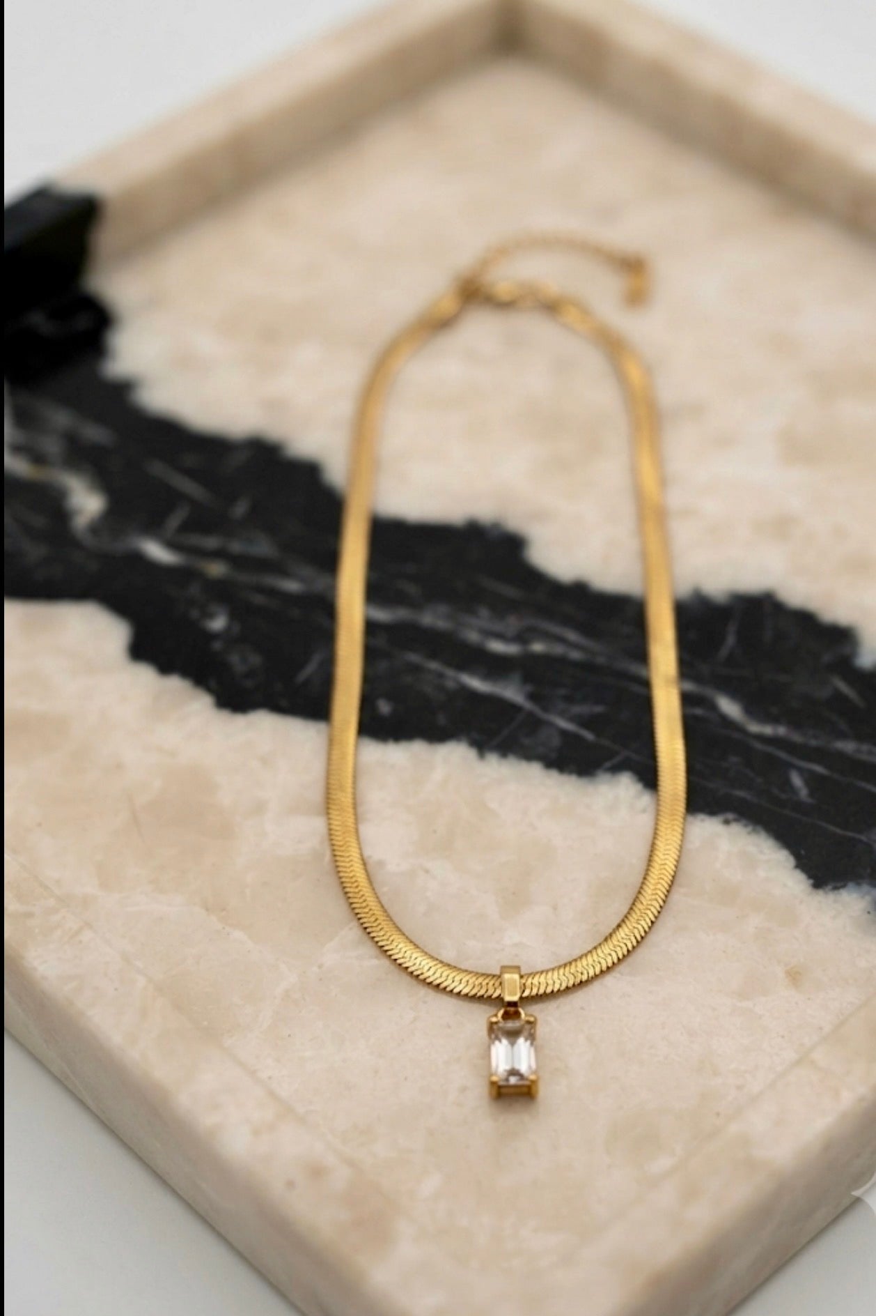 Herringbone Pendant Chain