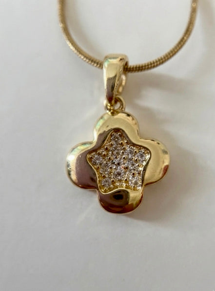 Flower Shaped AD Studded Pendant With Chain