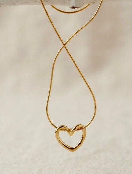 Heart Knot Pendant Chain