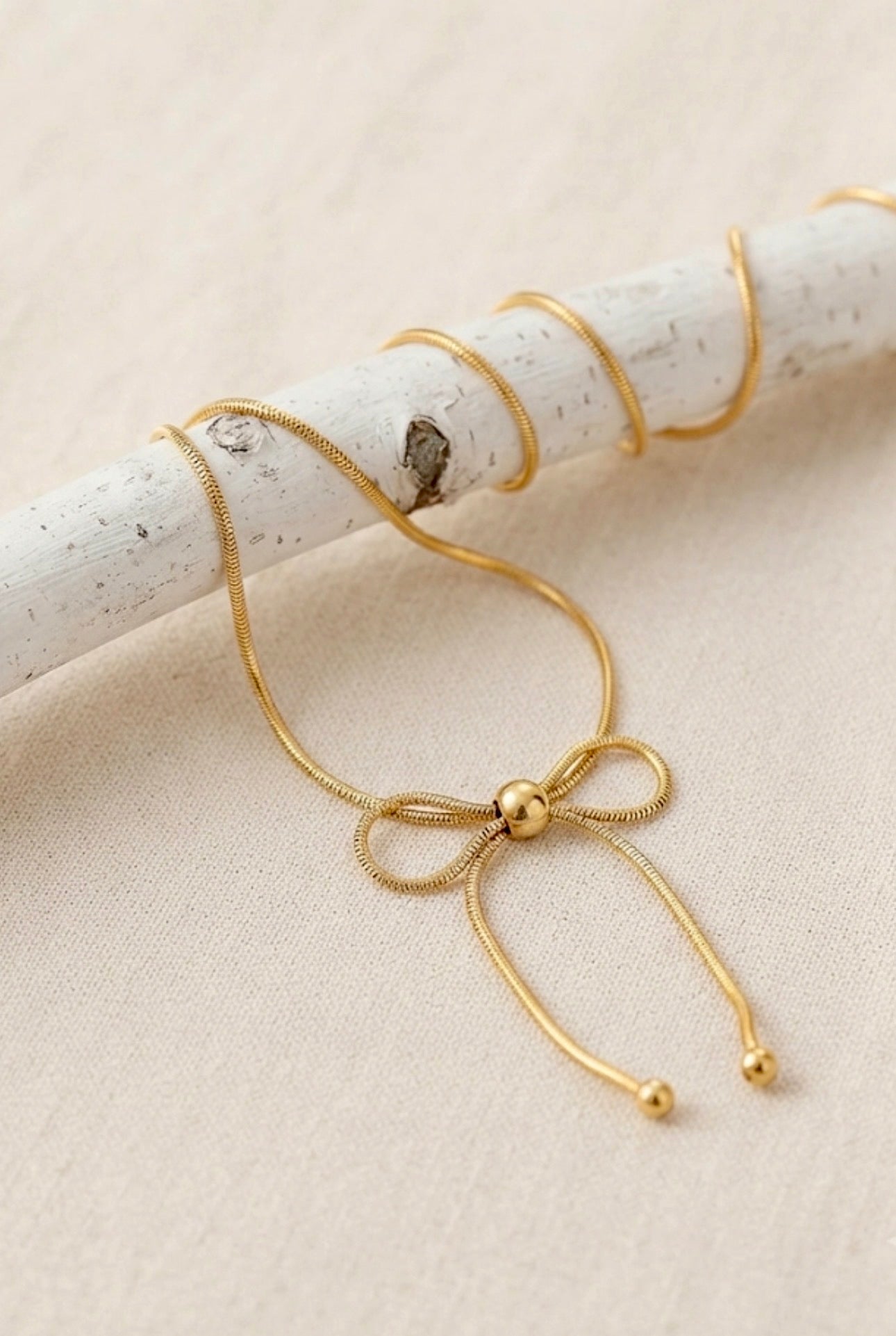 Pretty Bow Chain