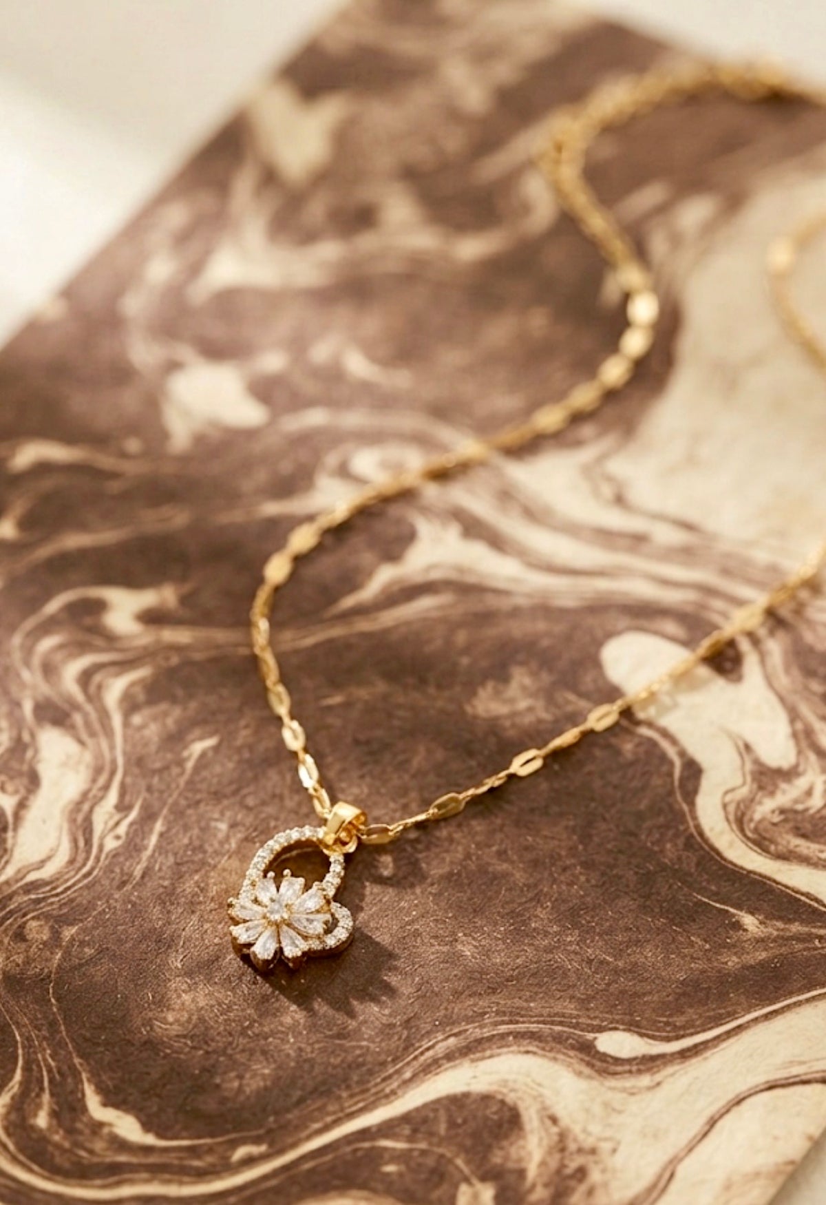 Anti-tarnish Crystal Flower Pendent Chain