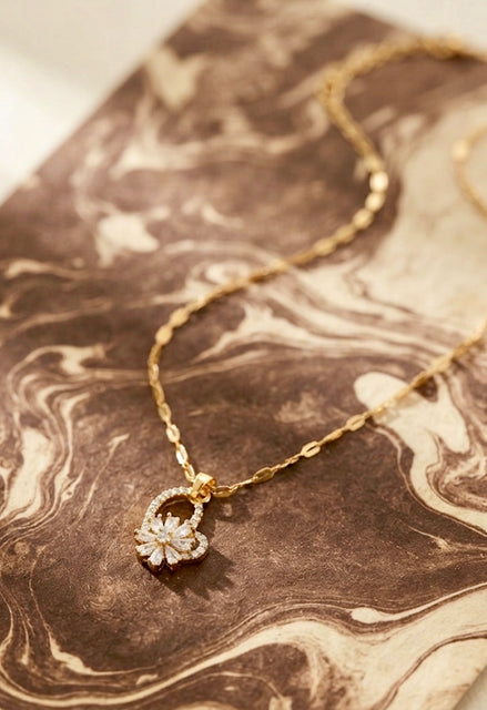 Anti-tarnish Crystal Flower Pendent Chain