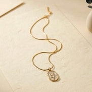 Anti-tarnish Oval Mother-of-pearl Rose Pendant