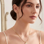 Anti-tarnish Oval Mother-of-pearl Rose Pendant