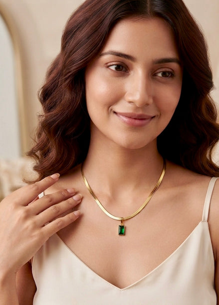 Emerald Baguette Herringbone Pendant Chain