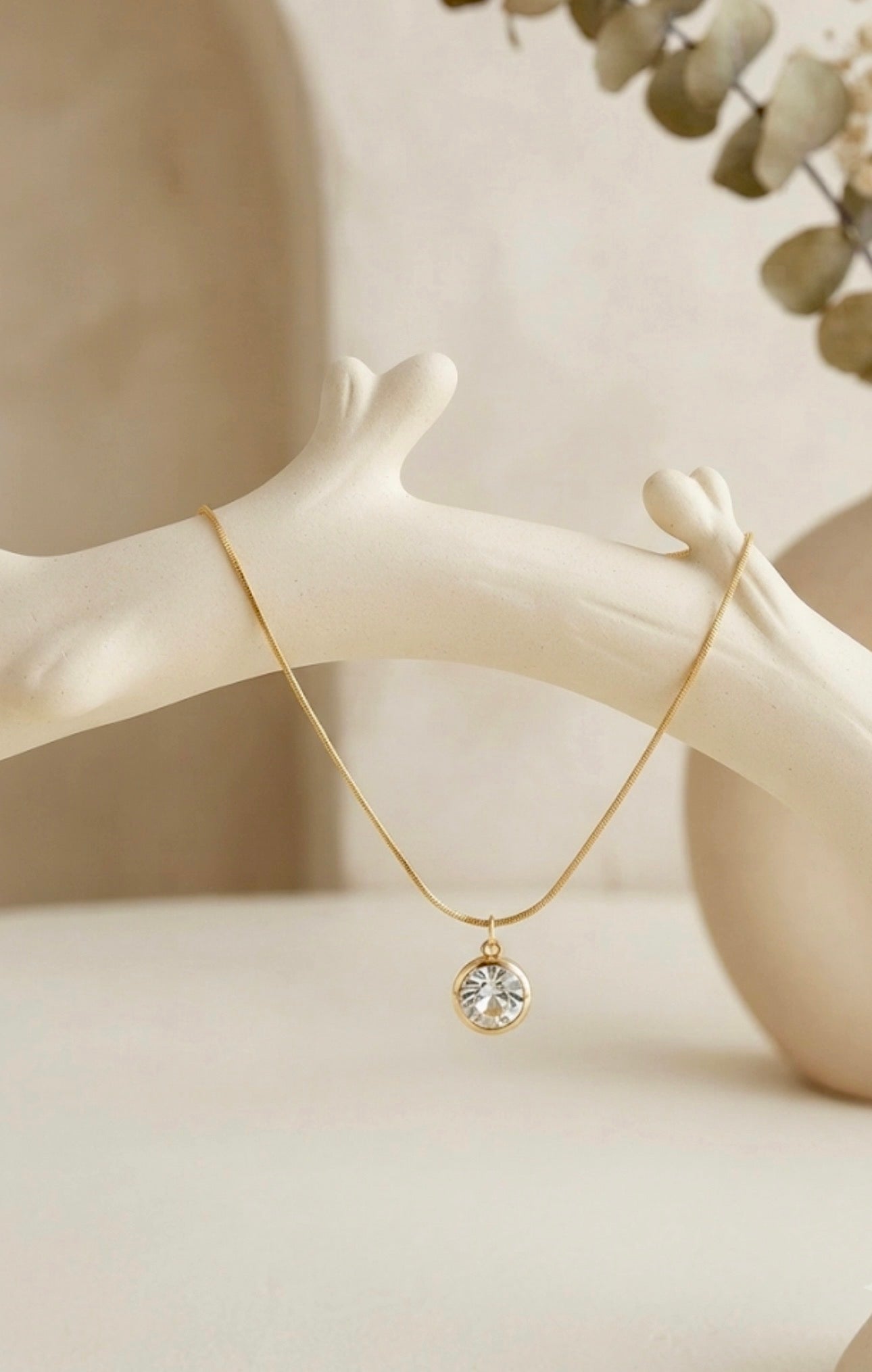 Round Crystal Solitaire Bezel Pendant Chain