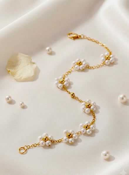 Pearl Flower Gold Chain Bracelet