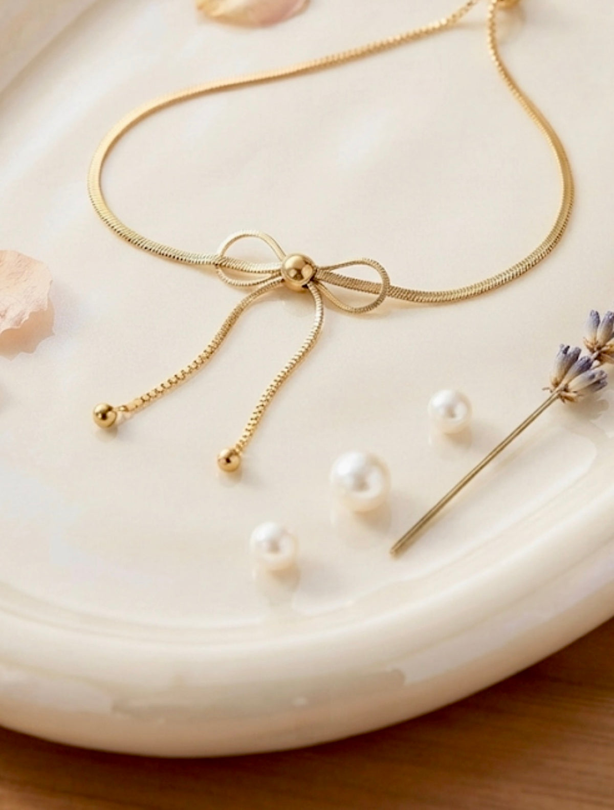 Antitarnish Gold Ribbon Bracelet