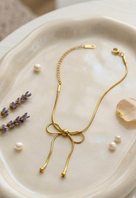 Antitarnish Gold Ribbon Bracelet