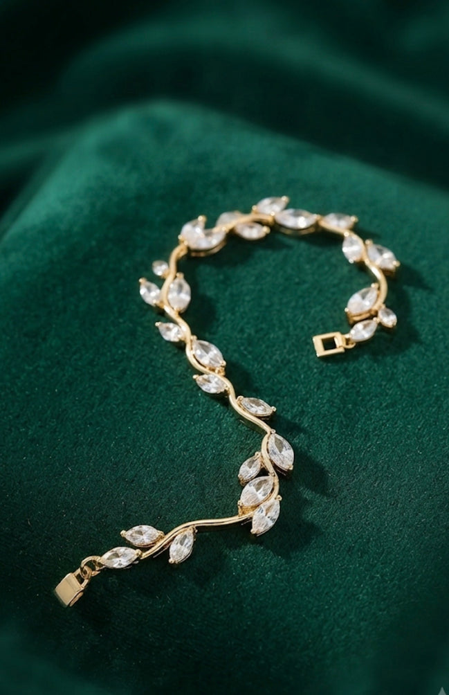 White Crystal Tulip Vine Bracelet