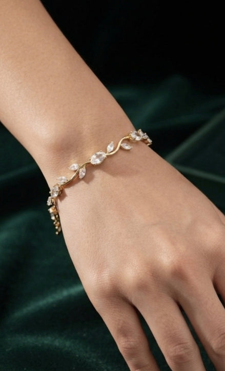 White Crystal Tulip Vine Bracelet