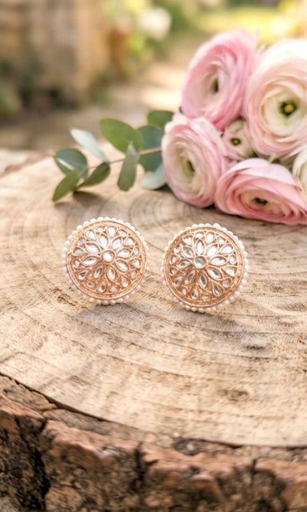 Kundan Stud Earrings with a Pearl Border