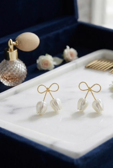 Sweet Bow Studs