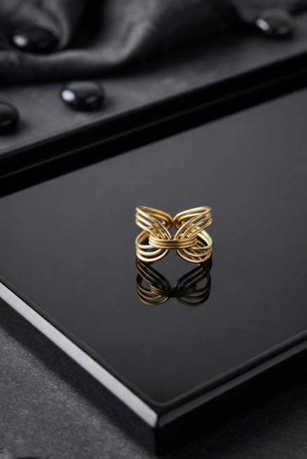 Spiral Knot Ring